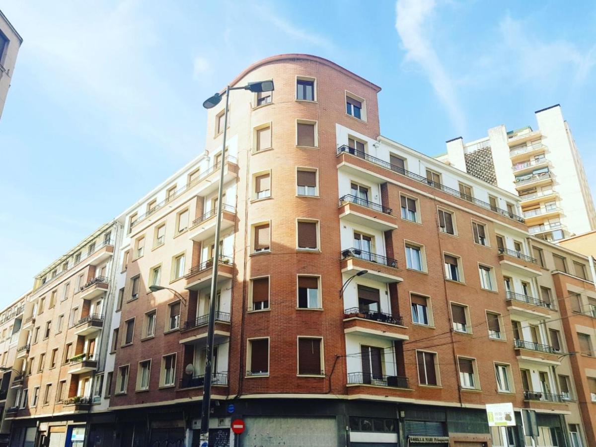 Bright And Modern Apartment In Bilbao City Center Exterior photo